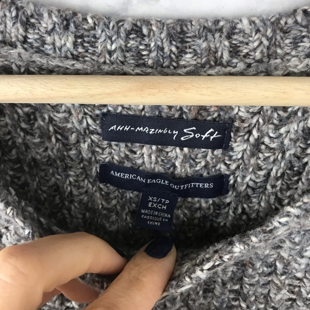 American Eagle Outfitters Knit Crewneck Sweater - Picture 9 of 11